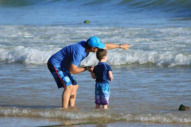 parents-father-children-pixabay.jpg