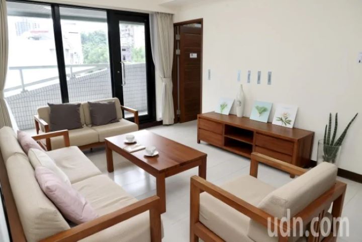 「瑞光社會住宅」是台北市內湖區第一座社宅,圖為三房型客廳。 圖/聯合報系資料照片