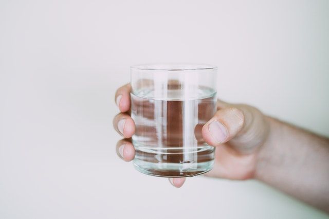 水